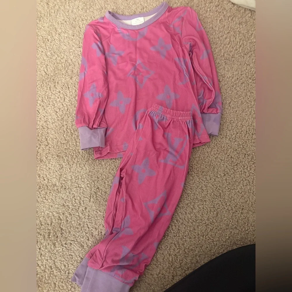 Boujee pink lv bamboo 2 piece pj set 6-12 months nwot